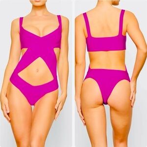 SKIMS Knit Beachwear Monokini  Bodysuit Size Small -Magenta. New with tags